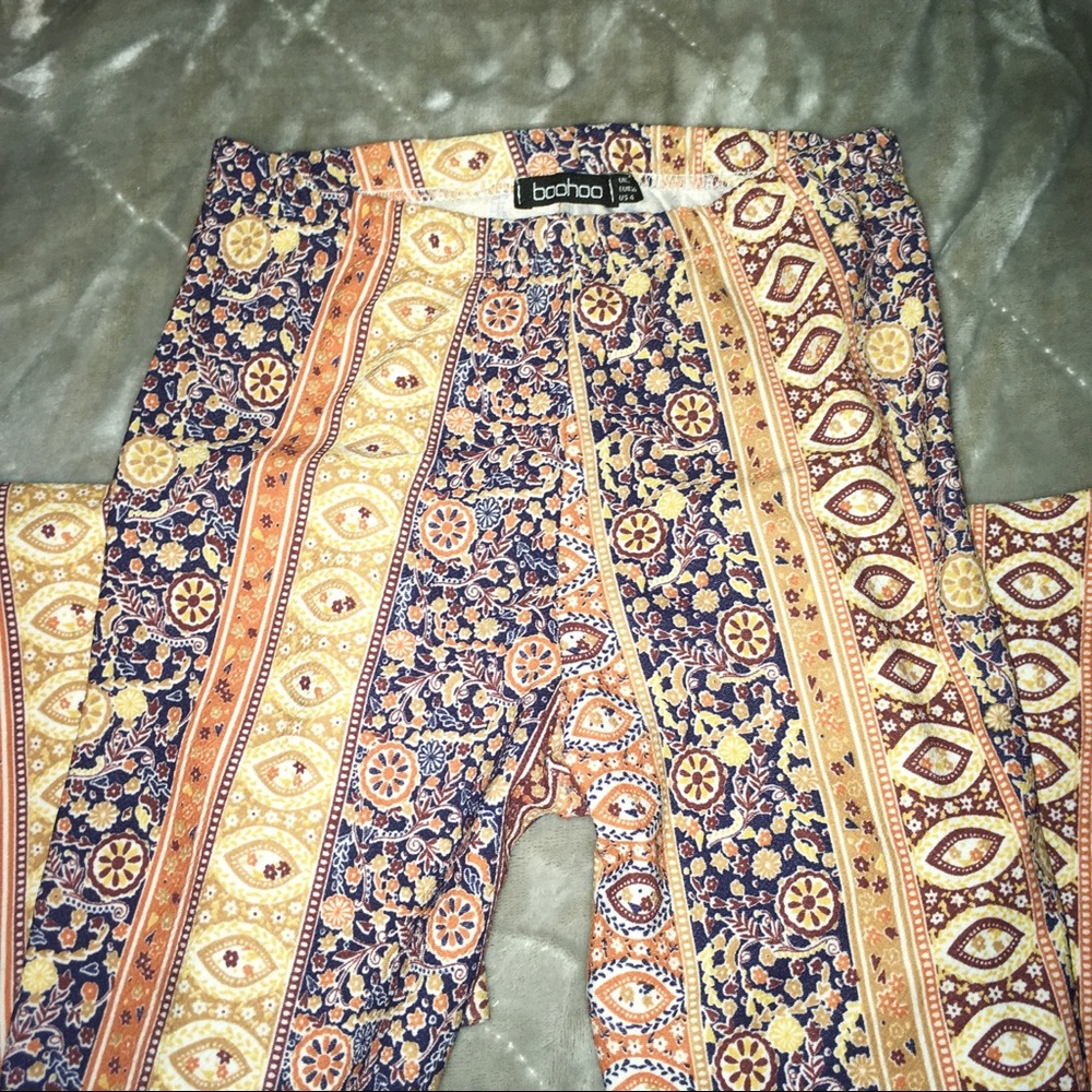 Boohoo flare print pants ,only worn a few times.